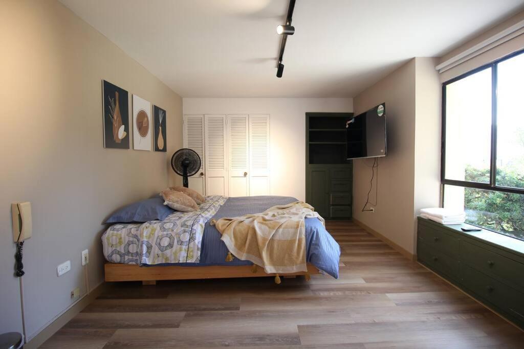 Amueblado En El Poblado - San Apartamento Medellín