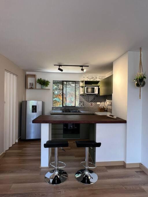 Apartamento Amueblado En El Poblado - San *